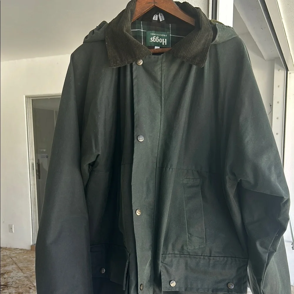 Hoggs Dark Green British waxed cotton jacket - Picture 2 of 5